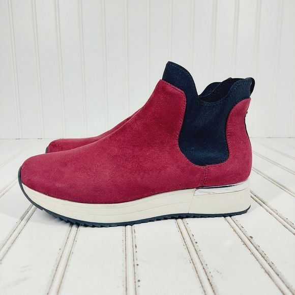 New Kenneth Cole reaction Cameron Chelsea Pull On Sneakers D246 - Picture 1 of 11